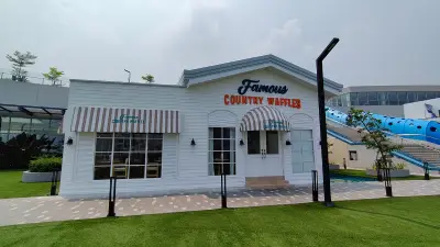 FAMOUS COUNTRY WAFFLES in SM Mall of Asia